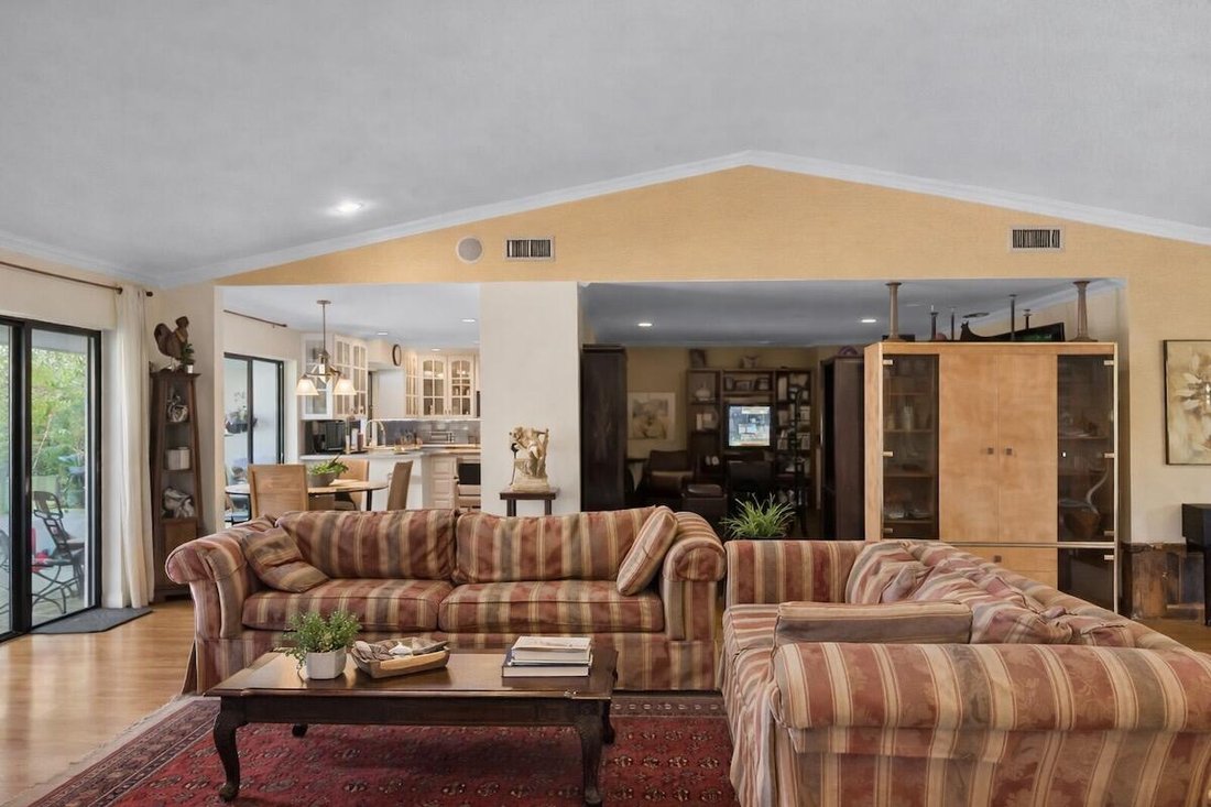 House in Boca Raton, Florida, United States 3 - 16882340