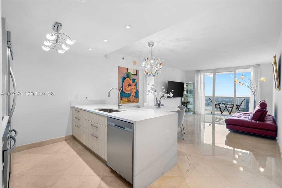 Condo in Hallandale Beach, Florida, United States 2 - 17520330