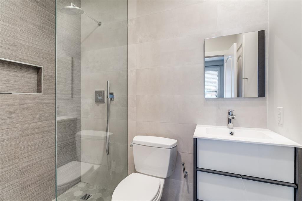 Condo in Dallas, Texas, United States 5 - 17522334