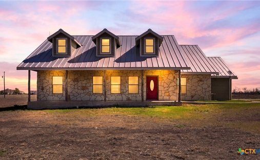 House in Martindale, Texas, United States 1
