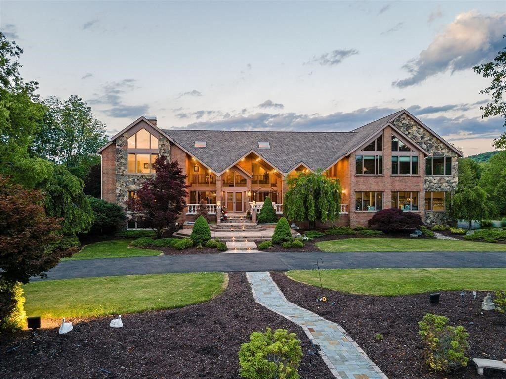 House in Vestal, New York, United States 1 - 17525381