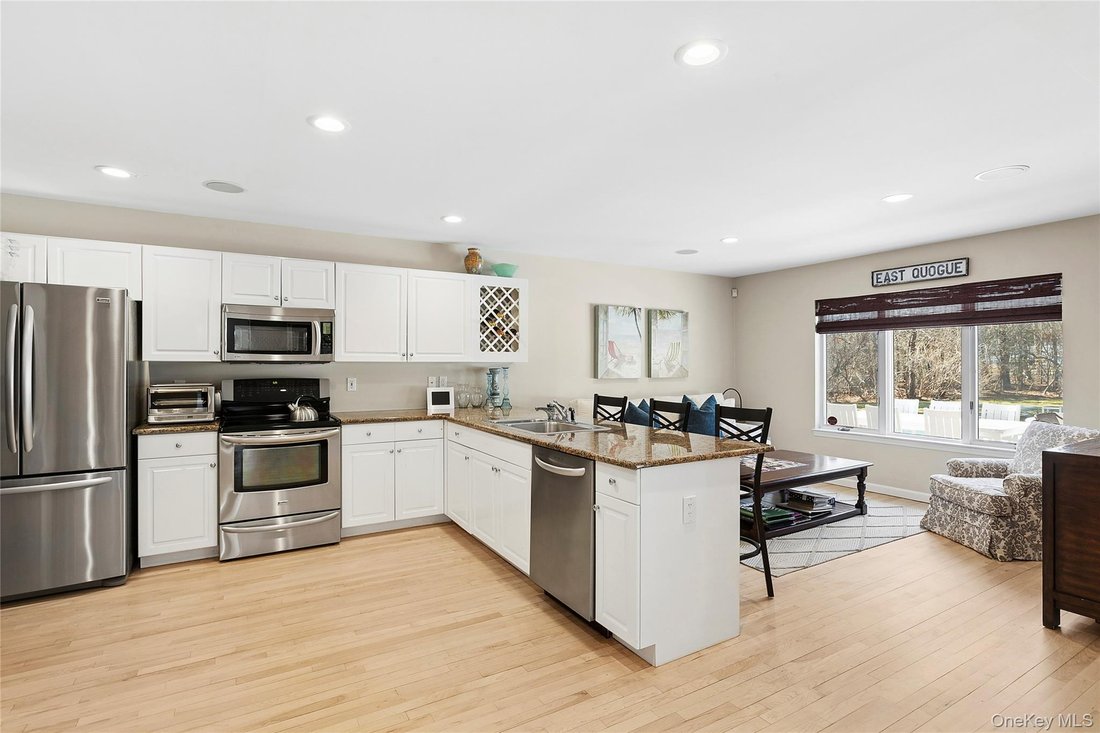 House in East Quogue, New York, United States 2 - 17519845