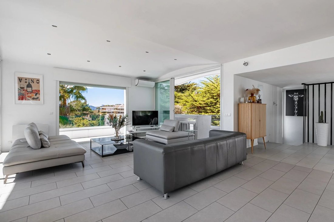 Villa in Mougins, Provence-Alpes-Côte d'Azur, France 3 - 17524530