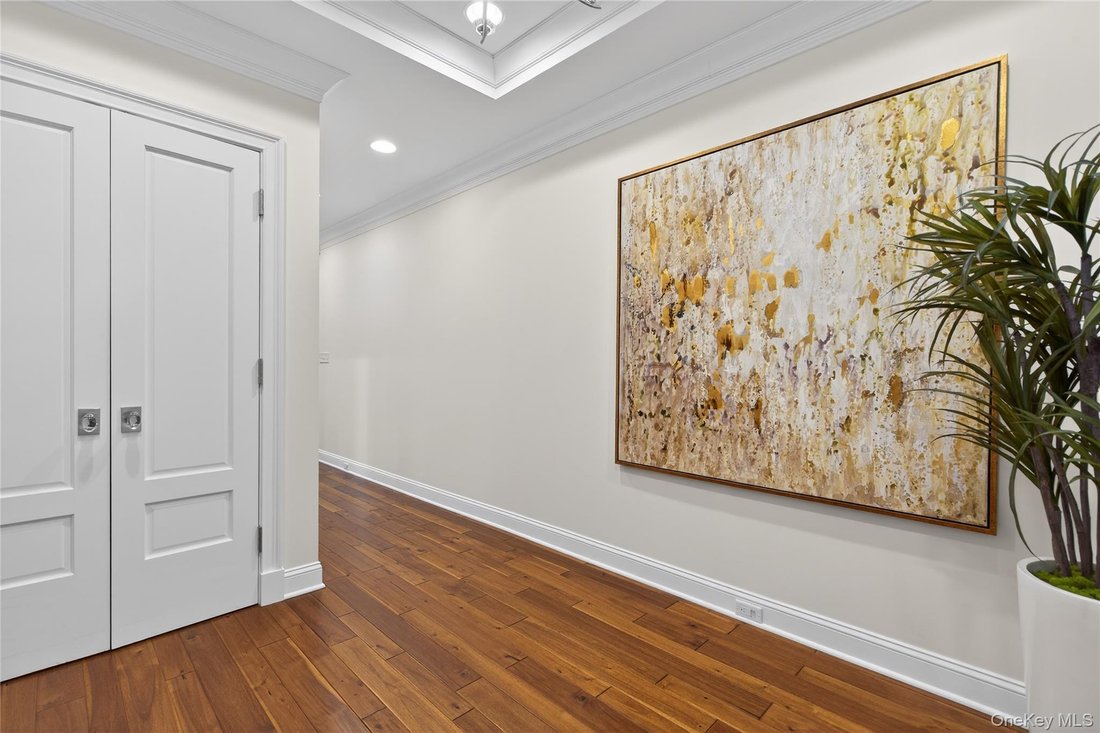 Condo in Saratoga Springs, New York, United States 3 - 17519790