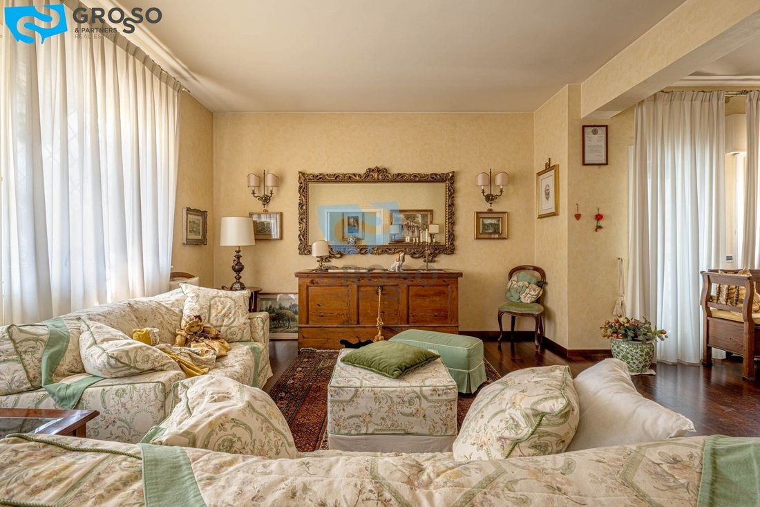 House in Cathedral - Piazza dei Signori, Treviso, Italy 3 - 17523581