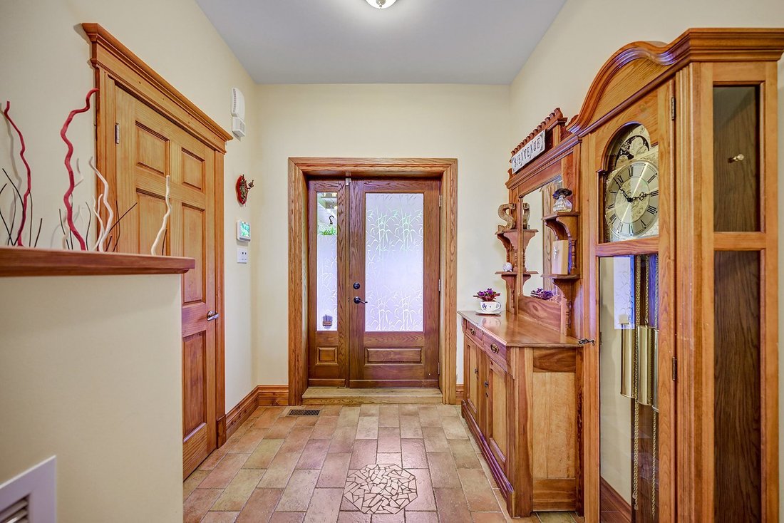 House in Val-des-Lacs, Quebec, Canada 4 - 16863398