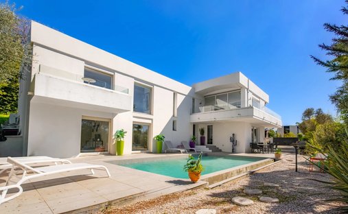 Villa in Mougins, Provence-Alpes-Côte d'Azur, France 1