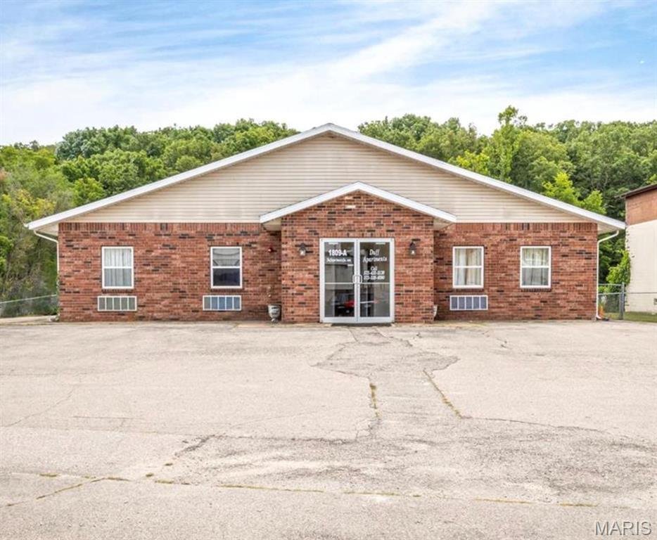 Waynesville, Missouri, United States 1 - 17519920