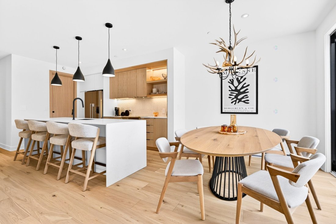 Condo in Mont-Tremblant, Quebec, Canada 1 - 17512392