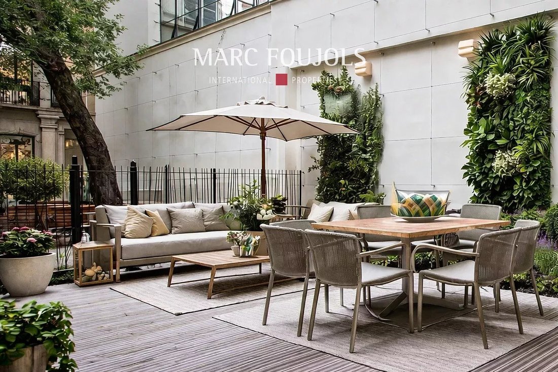 Apartment in Saint Philippe du Roule, Paris 8e Arrondissement, Paris 1 - 17425542