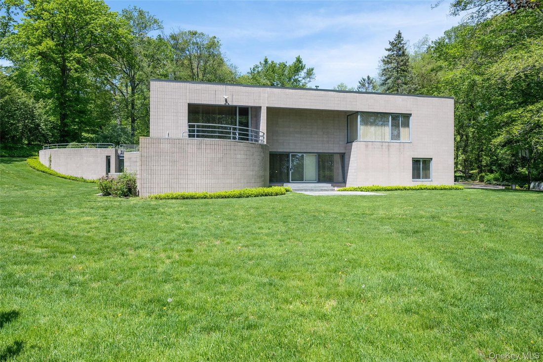 House in Old Westbury, New York, United States 5 - 17519823