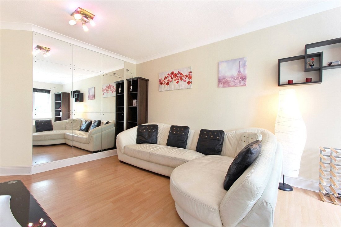 Apartment in Tower Hamlets, England 2 - 17520324