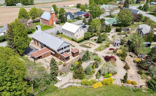 House in Franklin, Quebec, Canada 1