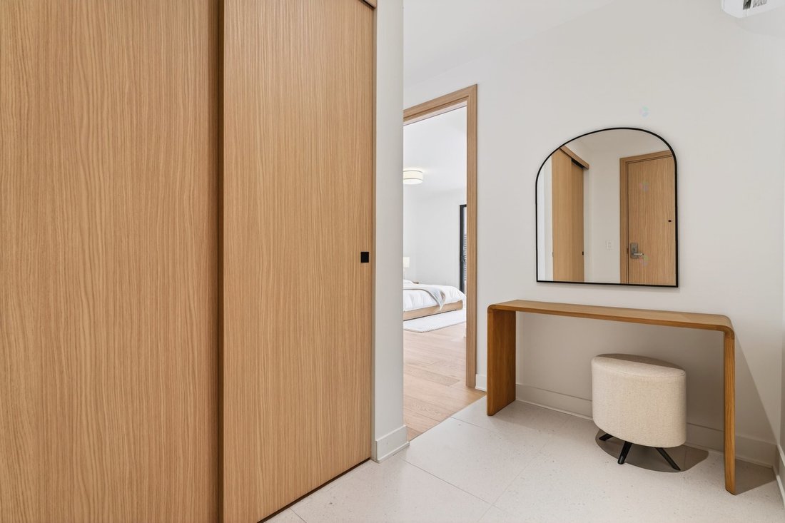 Condo in Mont-Tremblant, Quebec, Canada 2 - 17512392