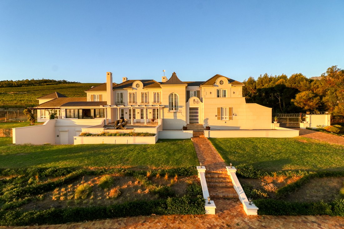 Country House in Sir Lowry's Pass, Cape Town, South Africa 3 - 17522881