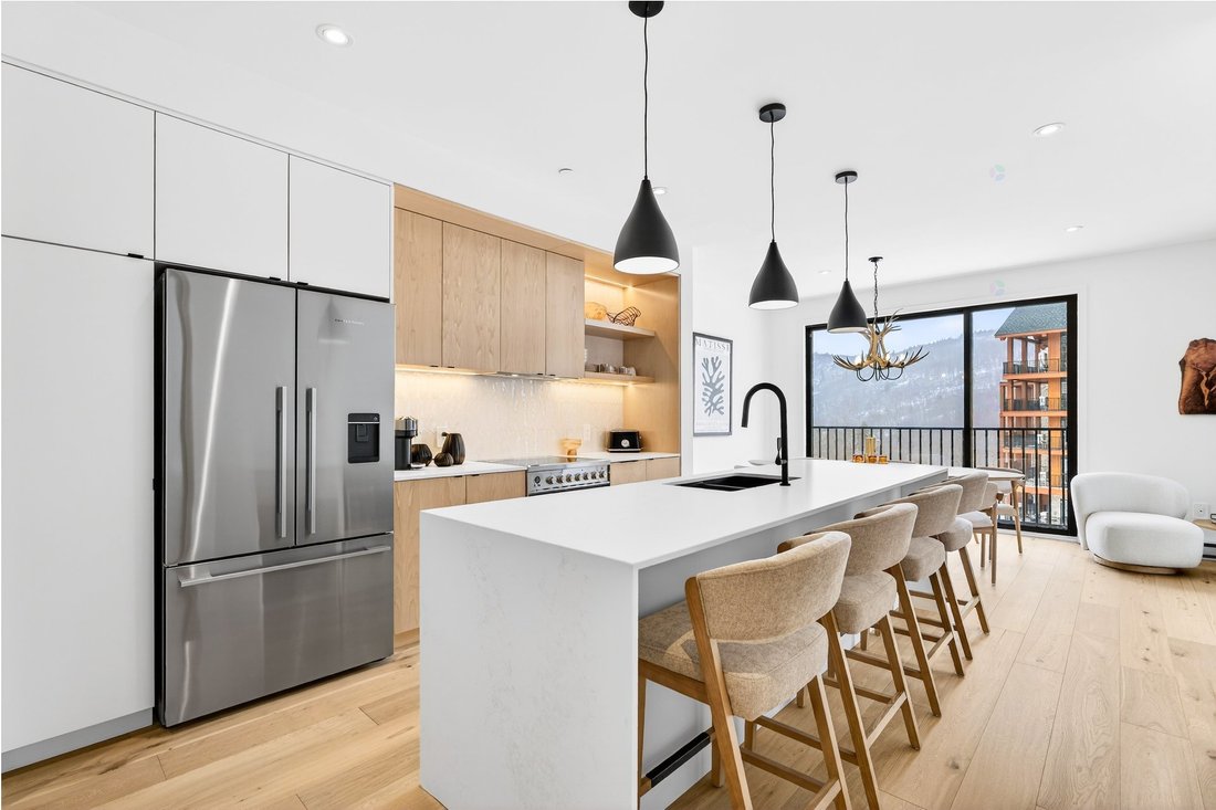 Condo in Mont-Tremblant, Quebec, Canada 3 - 17512392