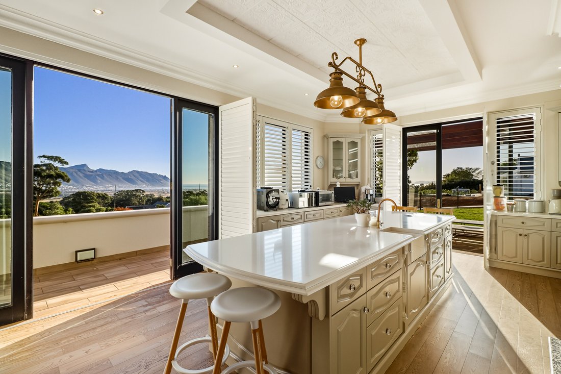 Country House in Sir Lowry's Pass, Cape Town, South Africa 4 - 17522881