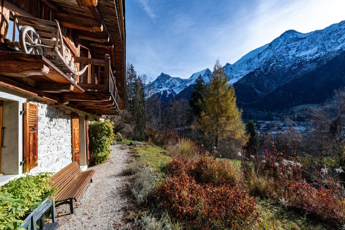House in Chamonix-Mont-Blanc, Auvergne-Rhône-Alpes, France 2 - 17023025