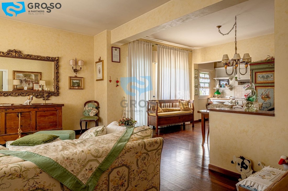 House in Cathedral - Piazza dei Signori, Treviso, Italy 2 - 17523581