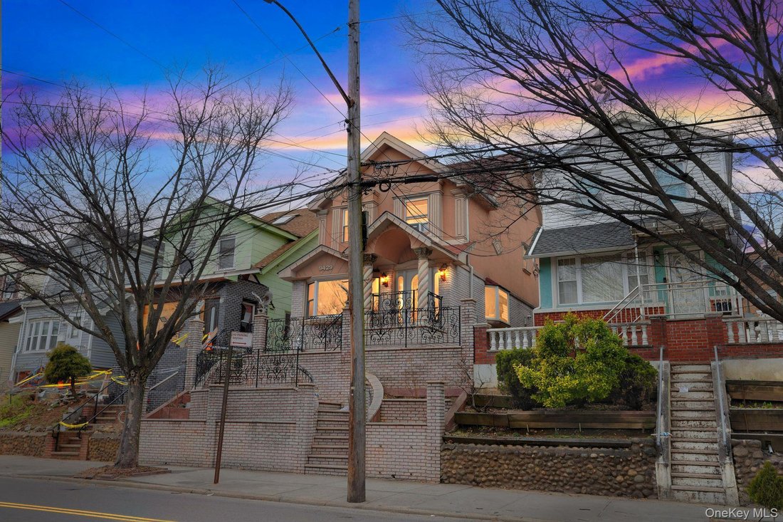 House in New York, New York, United States 1 - 17519669