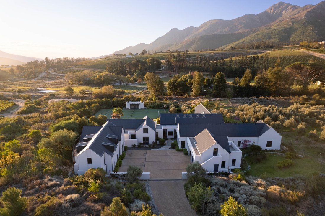 House in Franschhoek, Western Cape, South Africa 3 - 17524406