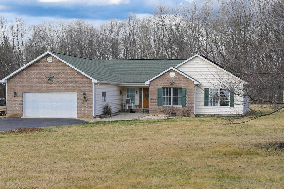 House in Crimora, Virginia, United States 1 - 17519089