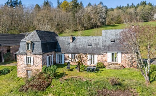 House in Villac, Nouvelle-Aquitaine, France 1