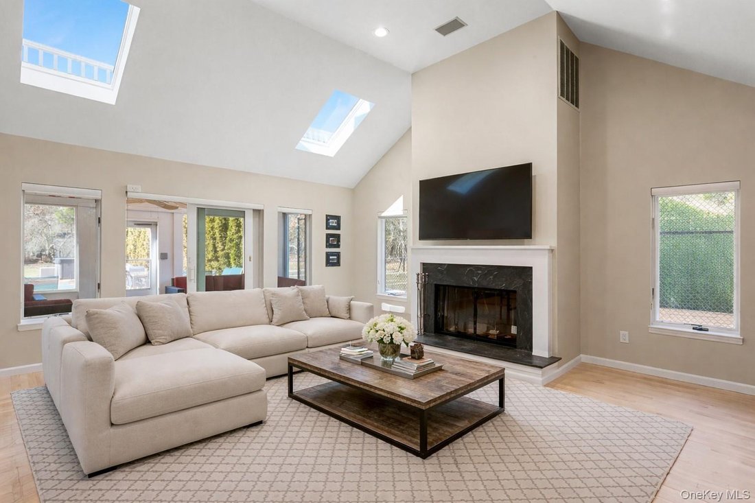 House in East Quogue, New York, United States 5 - 17519845