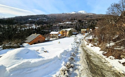 Chalet in Briançon, Provence-Alpes-Côte d'Azur, France 1