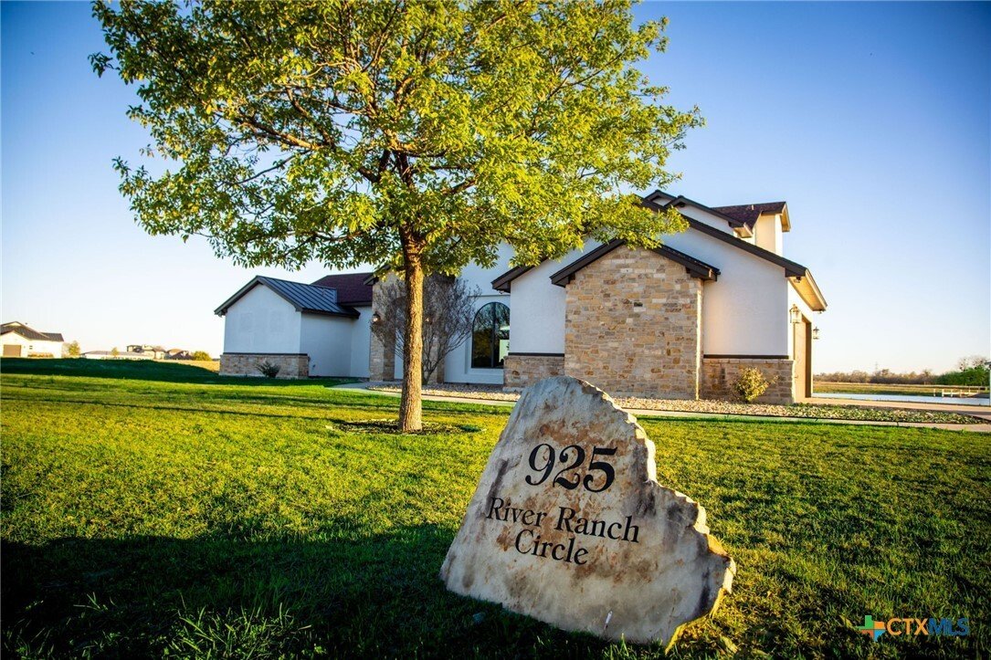House in Martindale, Texas, United States 2 - 17519378