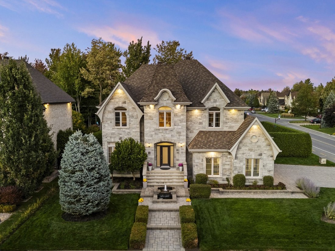 House in Blainville, Quebec, Canada 1 - 16669766
