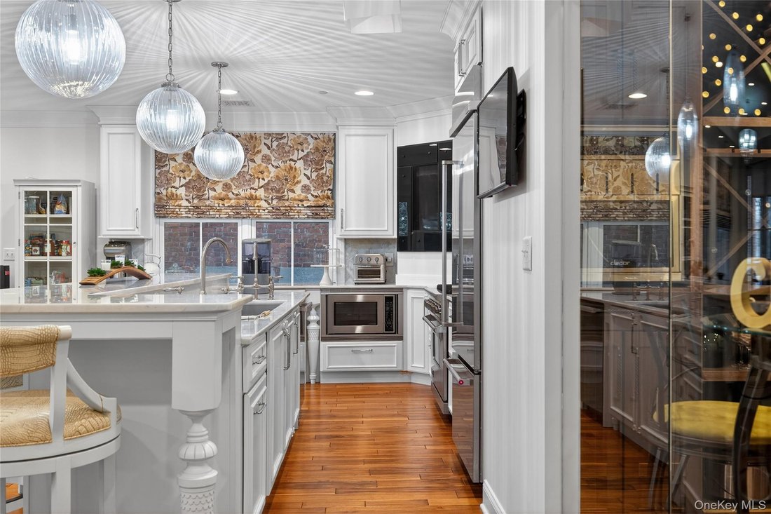 Condo in Saratoga Springs, New York, United States 5 - 17519790