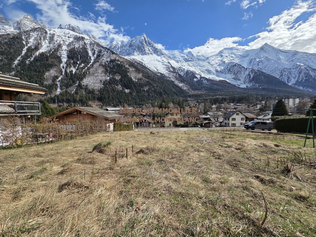 Land in Chamonix-Mont-Blanc, Auvergne-Rhône-Alpes, France 1 - 17525533