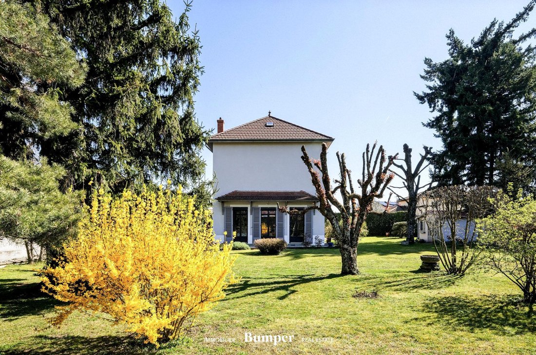 House in Les Hauts de Saint Bonnet, Saint-Bonnet-de-Mure, France 2 - 17525471