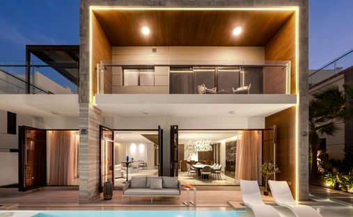 Villa in Dubai, Dubai, United Arab Emirates 1