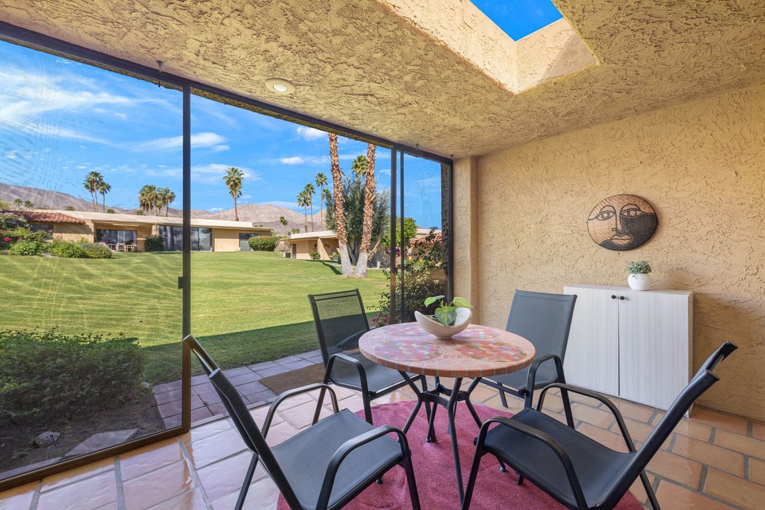 Condo in Palm Desert, California, United States 2 - 17526238