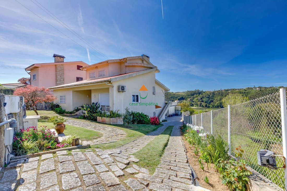 Villa in Gondomar (Sao Cosme), Valbom e Jovim, Porto District, Portugal 1 - 17526198