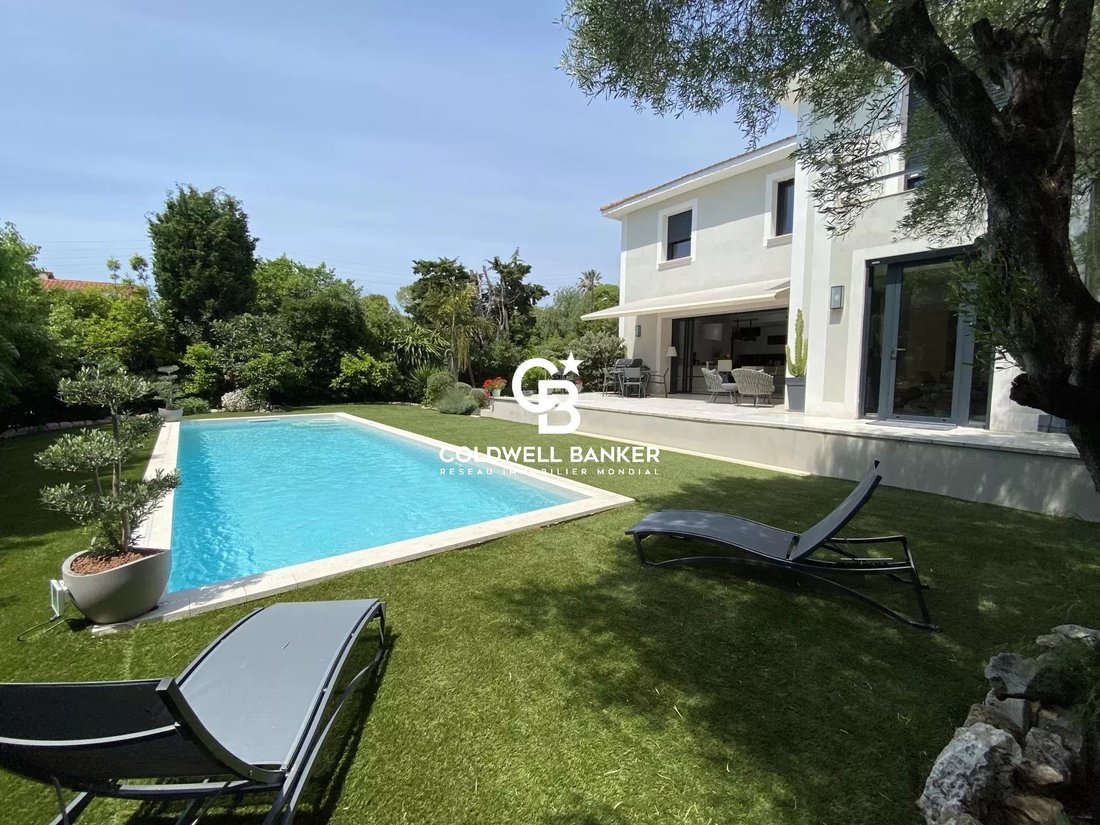 Villa in Pont du Lys-Antibes les Pins, Antibes, France 2 - 17526209