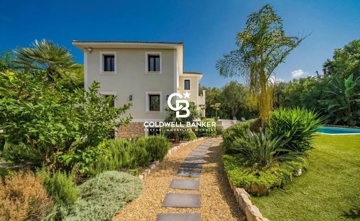 Villa in Pont du Lys-Antibes les Pins, Antibes, France 1