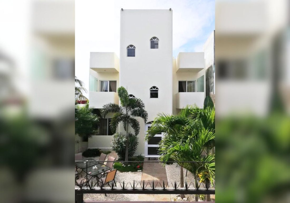 Playa del Carmen, Quintana Roo, Mexico 1 - 17526329