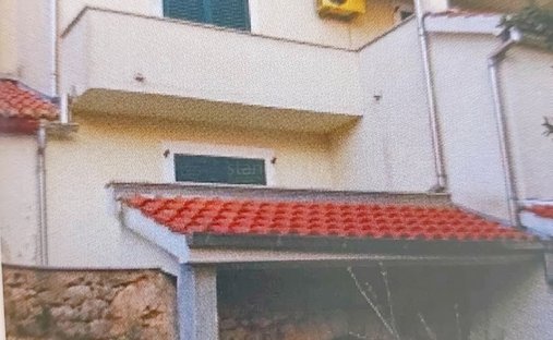 House in Malinska, Primorje-Gorski Kotar County, Croatia 1