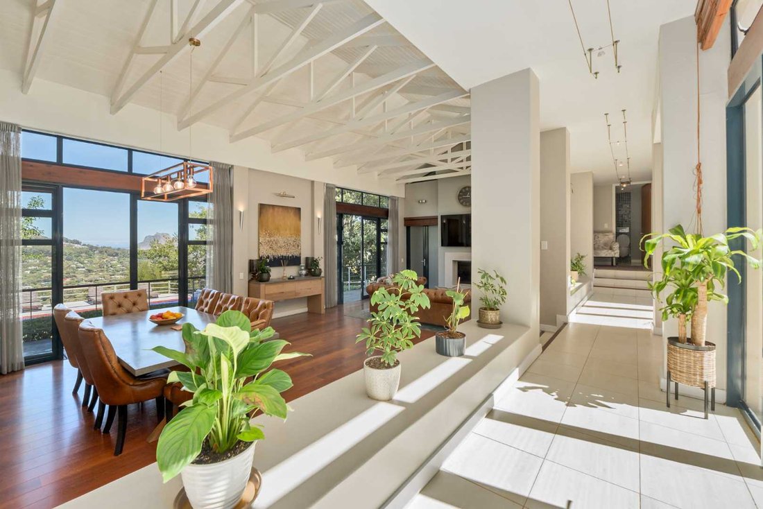 House in Scott Estate, Cape Town, South Africa 4 - 17526387