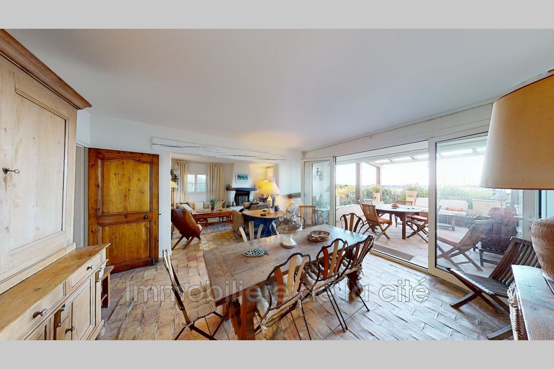 Villa in Grimaud, Provence-Alpes-Côte d'Azur, France 4 - 15269480
