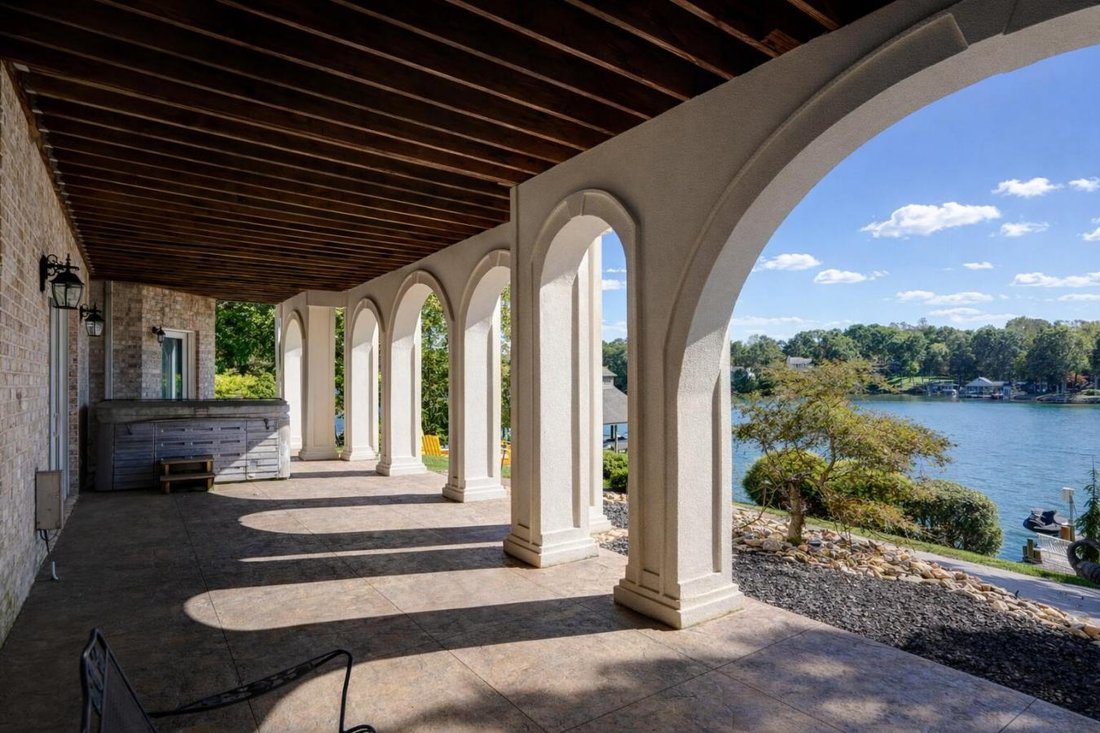 House in Moneta, Virginia, United States 4 - 17526558