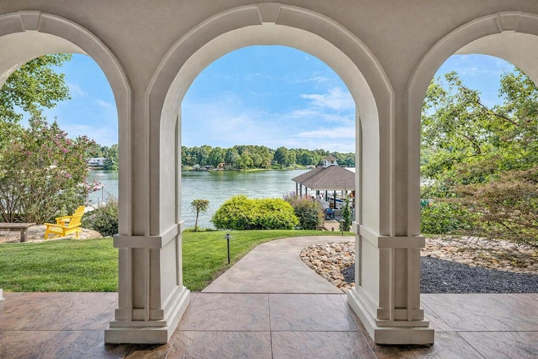 House in Moneta, Virginia, United States 3 - 17526558