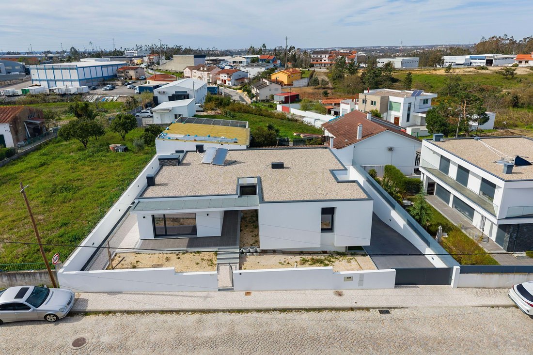 Villa in Leiria, Pousos, Barreira e Cortes, Leiria District, Portugal 1 - 16172986