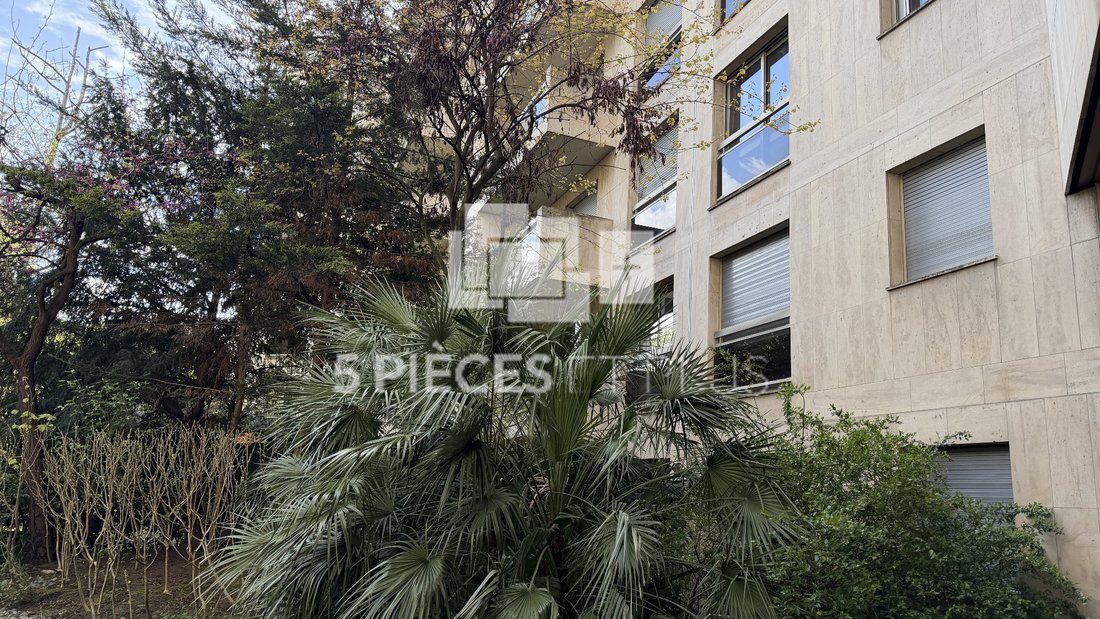 Apartment in La Plaine des Sablons, Neuilly-sur-Seine, France 2 - 17526565