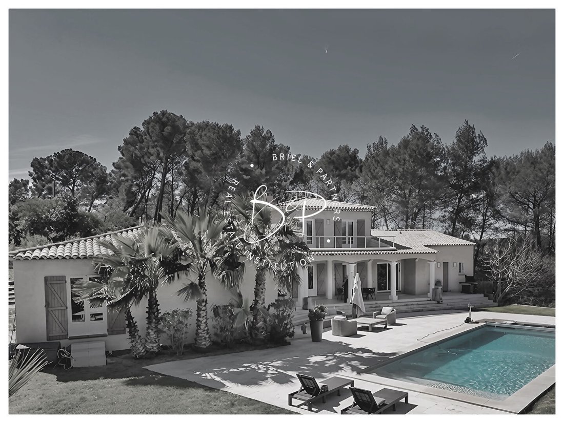 Villa in Centre Ancien, Draguignan, France 1 - 17526591