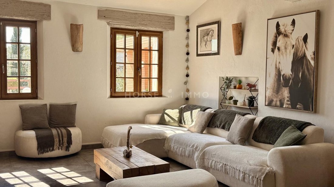 Villa in Fourques, Occitania, France 2 - 17526643