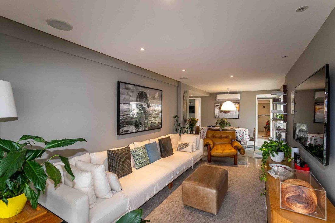 Apartment in Rio de Janeiro, State of Rio de Janeiro, Brazil 1 - 17526628
